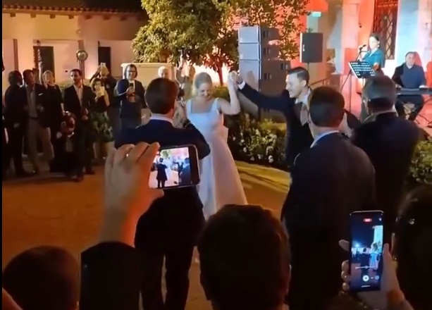 Επικριτική Αντίκρουση για το Pre-Wedding Πάρτι της Θεοδώρας Γλύξμπουργκ και του Μάθιου Κουμάρ στο Βυζαντινό Μουσείο