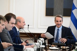 Η Κυβερνητική Προσέγγιση στην Εφηβική Βία και οι Νέες Πρωτοβουλίες για την Ασφάλεια των Νέων