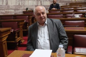 Η Παρέμβαση του Νίκου Καραθανασόπουλου για την Απαράδεκτη Στάση Μητσοτάκη στην Βουλή